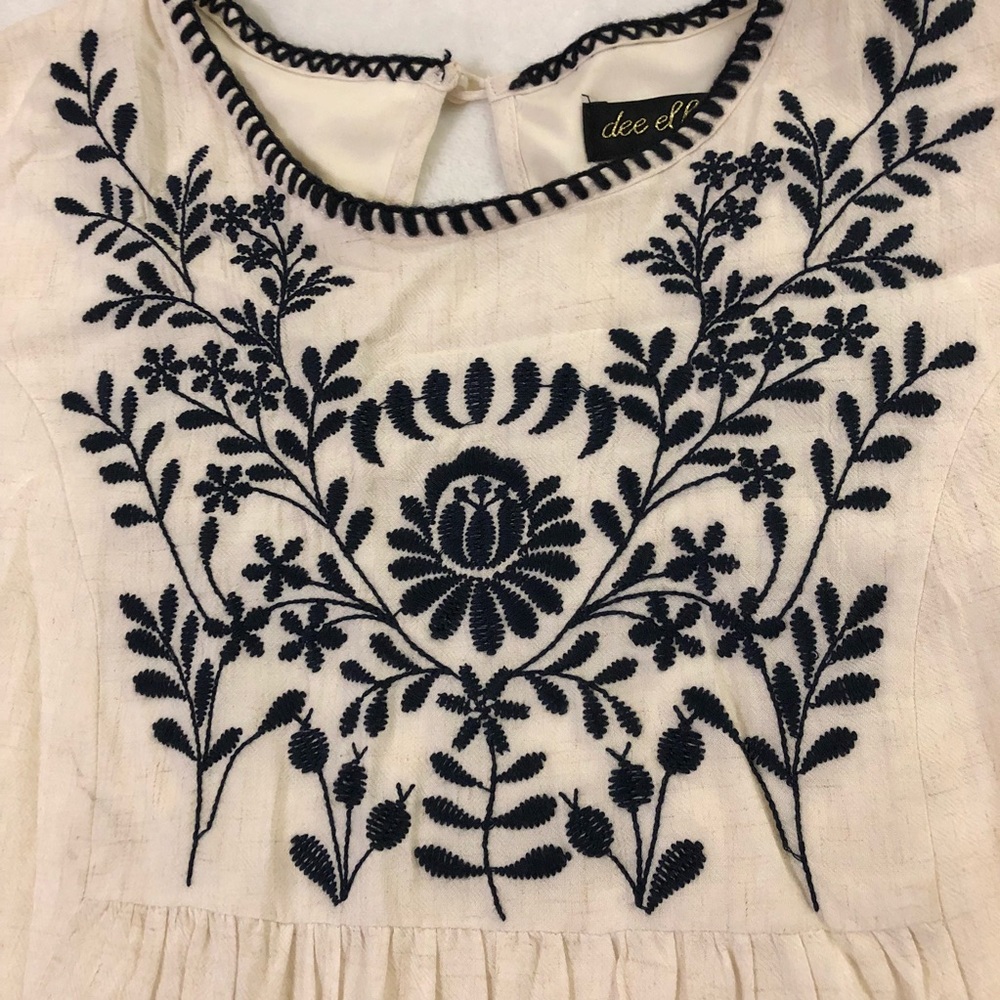 Dee Elly dress